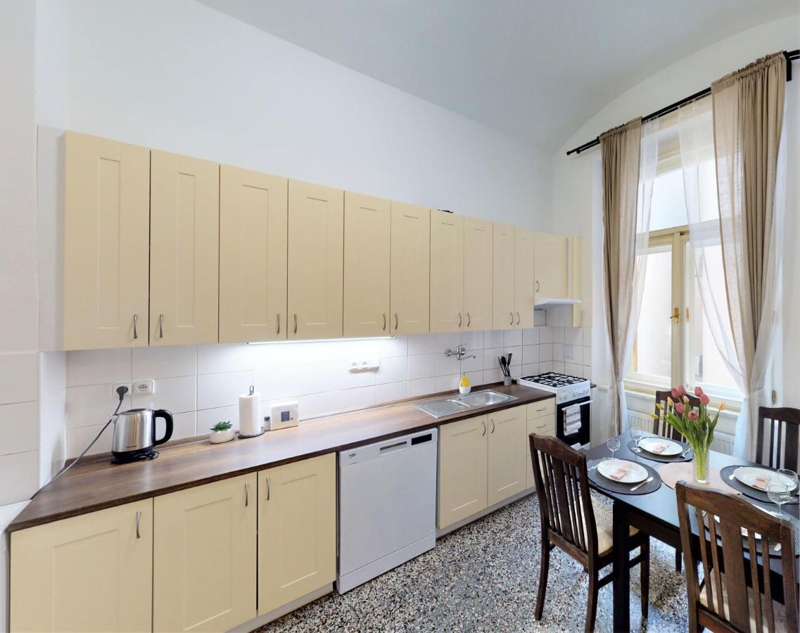 Wenceslas Square Quiet&charm Apartment Prag